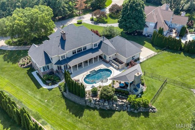 12955 Sunset Bluff Court, Sunset Hills, MO 63127