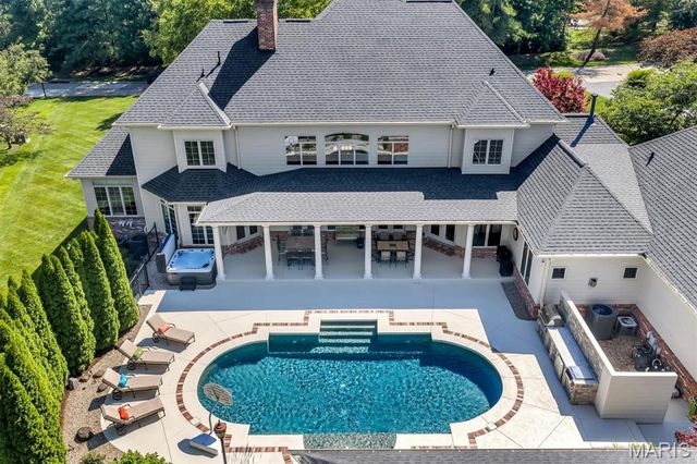12955 Sunset Bluff Court, Sunset Hills, MO 63127