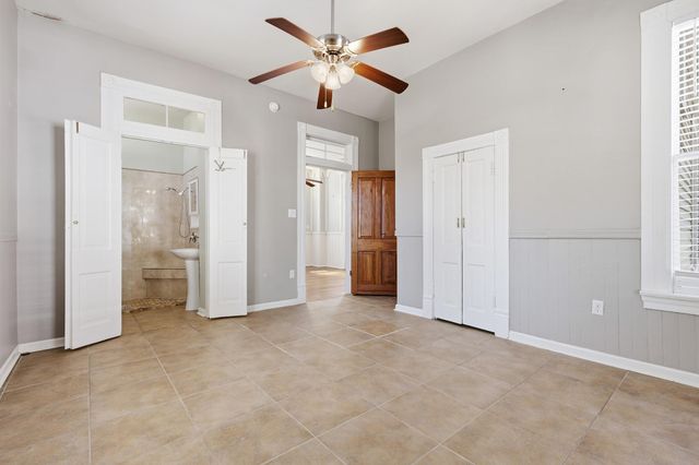 1402 21st Street, Galveston, TX 77550