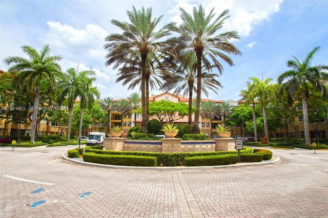16101 Emerald Estates Dr 155, Weston, FL 33331