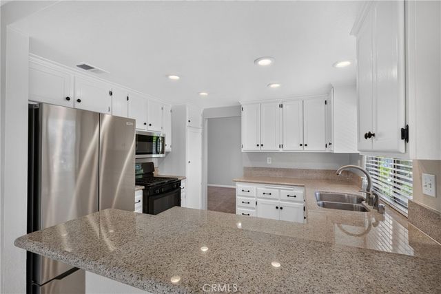 13189 Lucky Spur Lane, Corona, CA 92883