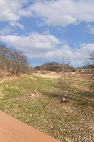 E15394 County Road P, Hillsboro, WI 54634