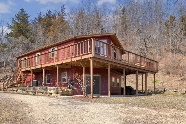 E15394 County Road P, Hillsboro, WI 54634