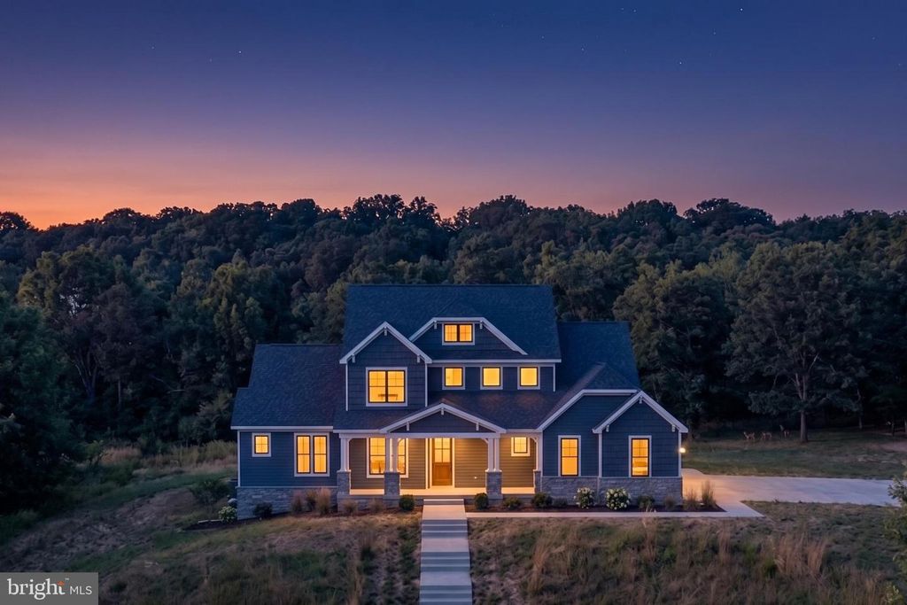 Image 1 of property listing at 7176 MEADOWBROOKE DRIVE, Frederick, MD 21702