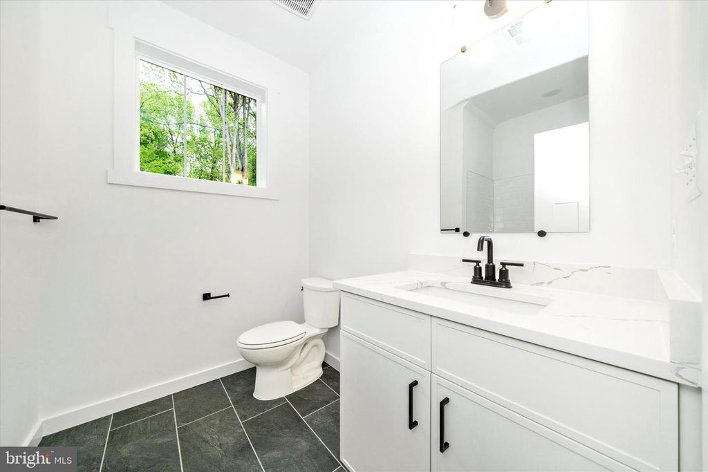 Image 28 of property listing at 7176 MEADOWBROOKE DRIVE, Frederick, MD 21702
