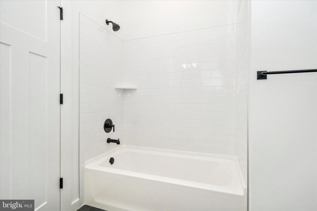 Image 29 of property listing at 7176 MEADOWBROOKE DRIVE, Frederick, MD 21702