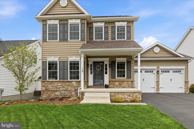 2208 BRIDGEPORT AVE, Pennsburg, PA 18073