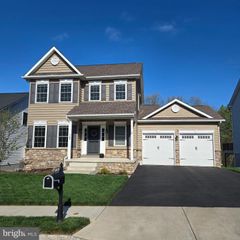 2208 BRIDGEPORT AVE, Pennsburg, PA 18073