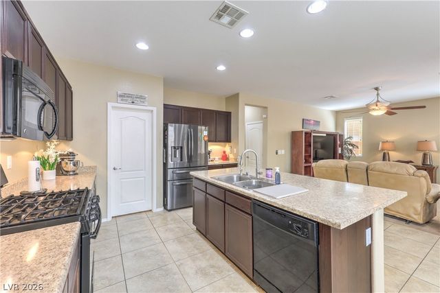 10653 MOUNT JEFFERSON Avenue, Las Vegas, NV 89166