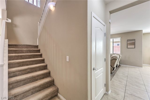 10653 MOUNT JEFFERSON Avenue, Las Vegas, NV 89166