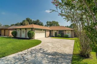 328 Forest Hills Drive, League City, TX 77573