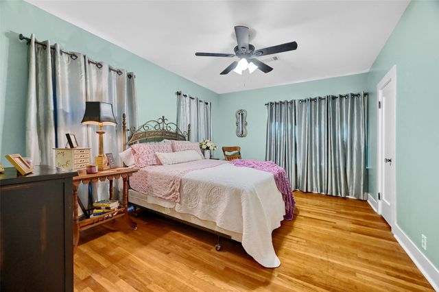 706 N Woods Street, Sherman, TX 75092