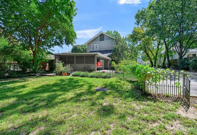 706 N Woods Street, Sherman, TX 75092