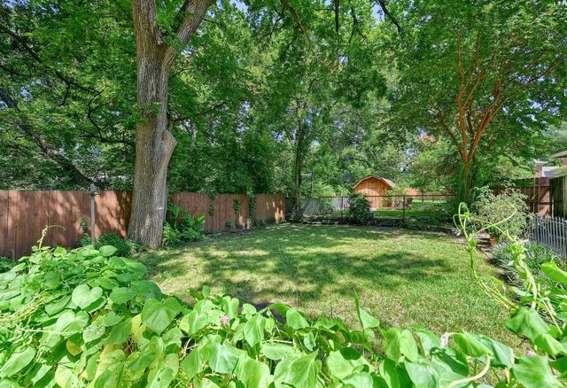 706 N Woods Street, Sherman, TX 75092