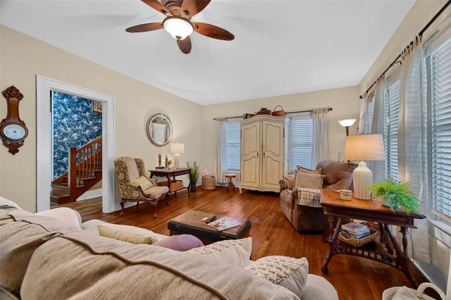 706 N Woods Street, Sherman, TX 75092