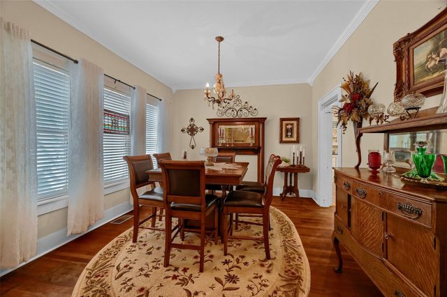 706 N Woods Street, Sherman, TX 75092