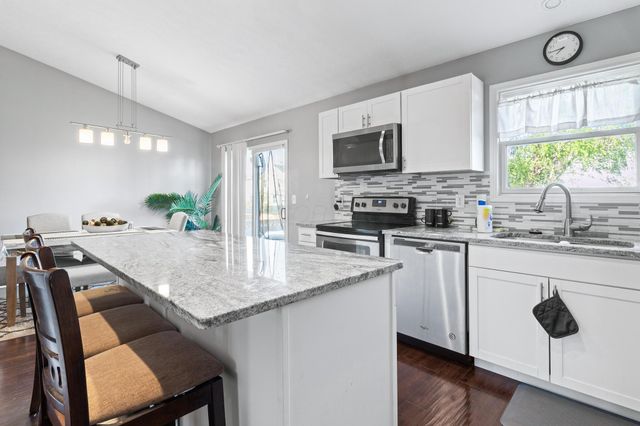 1171 Willow Oak Drive, Blacklick, OH 43004
