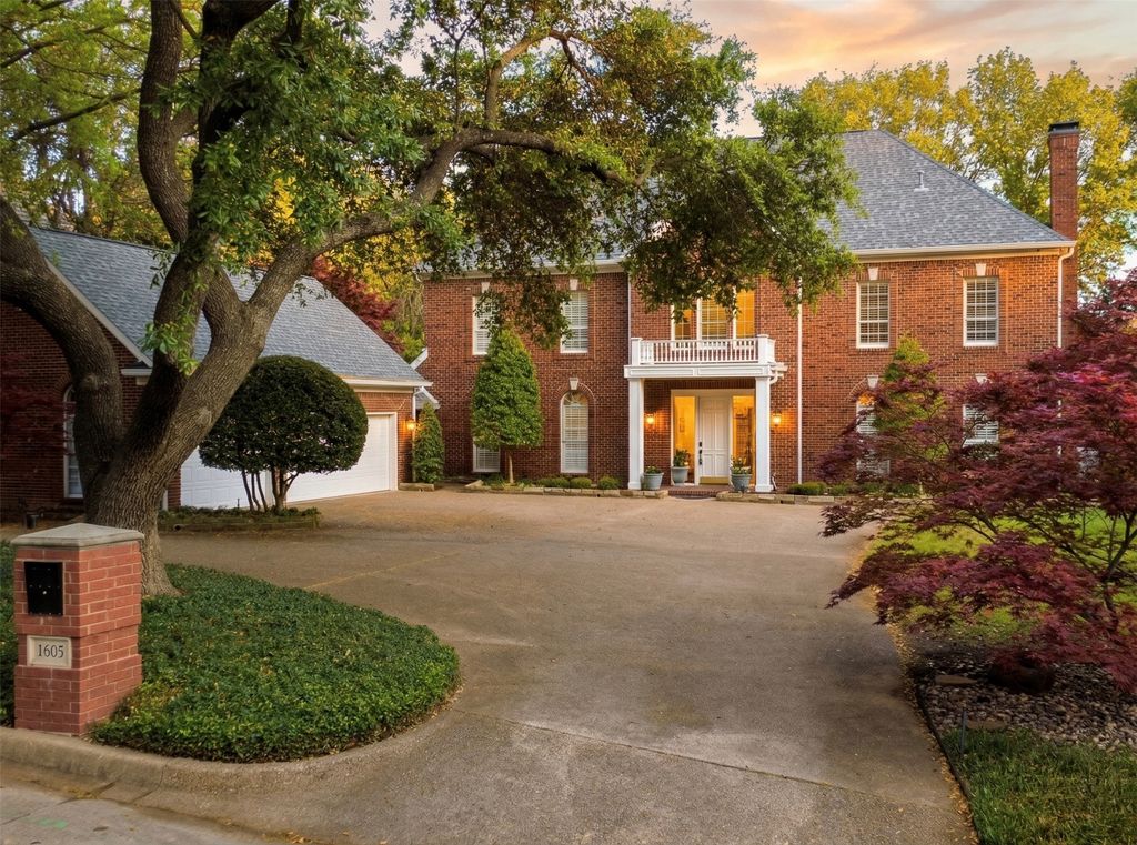 1605 Mariah Bay Circle, Rockwall, TX 75032