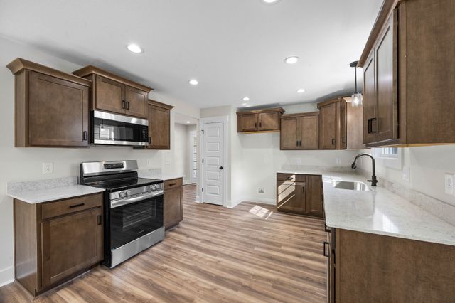 1251 Boulder Pass Rd, Clarksville, TN 37040