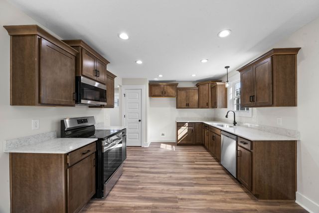 1251 Boulder Pass Rd, Clarksville, TN 37040