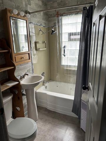 2932 Gibson Place, Hammond, IN 46323