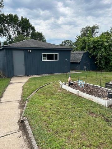 2932 Gibson Place, Hammond, IN 46323