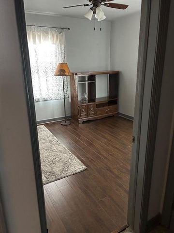 2932 Gibson Place, Hammond, IN 46323