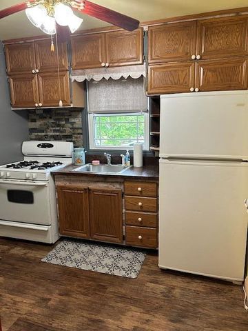 2932 Gibson Place, Hammond, IN 46323