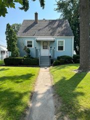 2932 Gibson Place, Hammond, IN 46323