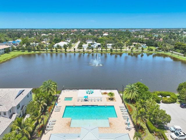 4601 Arboretum CIR 102, Naples, FL 34112