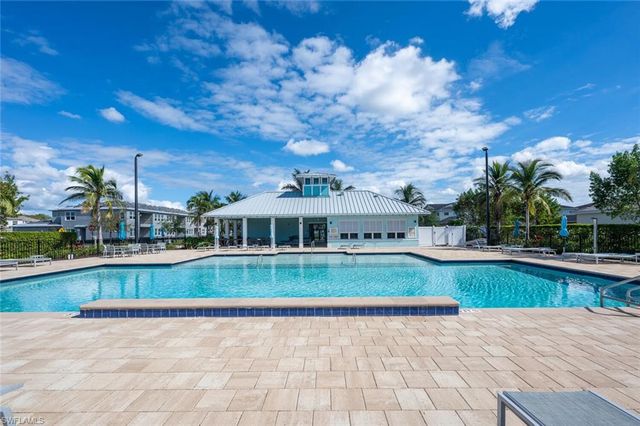 4601 Arboretum CIR 102, Naples, FL 34112