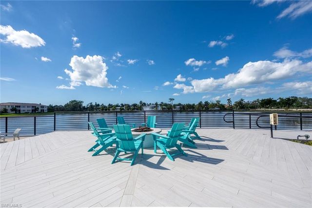 4601 Arboretum CIR 102, Naples, FL 34112