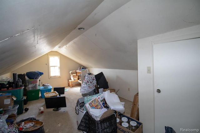 8080 Wayne Road, Romulus, MI 48174