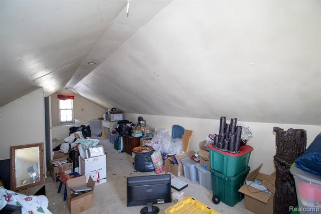 8080 Wayne Road, Romulus, MI 48174