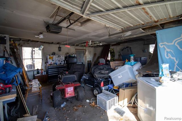 8080 Wayne Road, Romulus, MI 48174