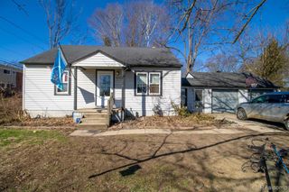 8080 Wayne Road, Romulus, MI 48174