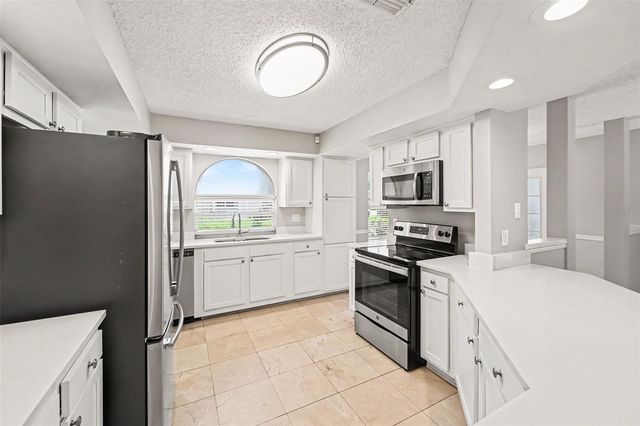 9160 136TH WAY, Seminole, FL 33776