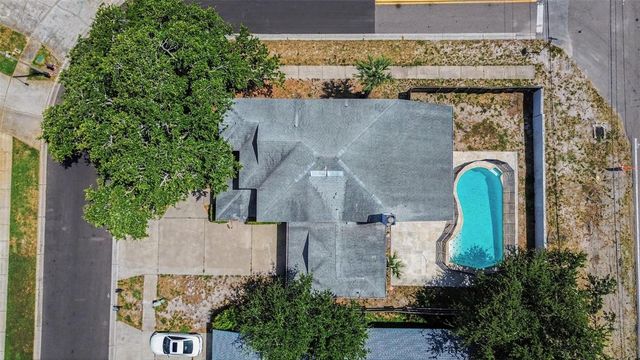 9160 136TH WAY, Seminole, FL 33776