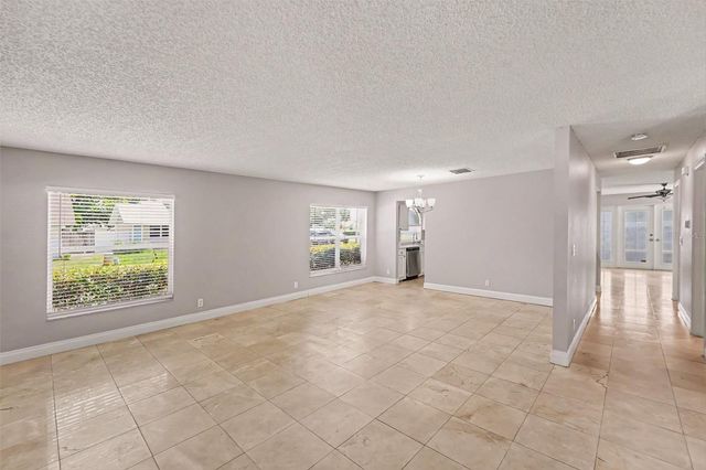 9160 136TH WAY, Seminole, FL 33776