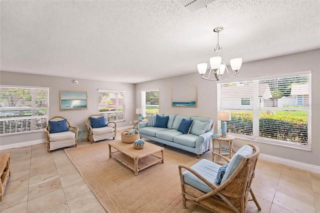 9160 136TH WAY, Seminole, FL 33776