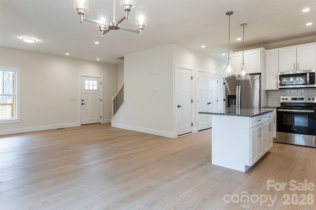 165 Cascade Ridge Road, Fairview, NC 28730