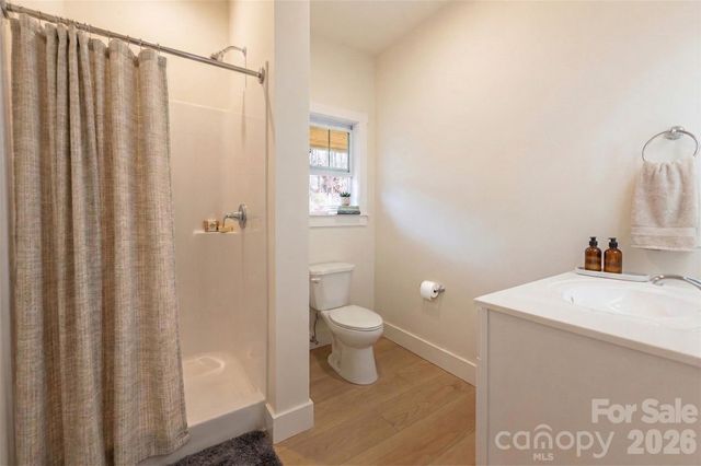 165 Cascade Ridge Road, Fairview, NC 28730