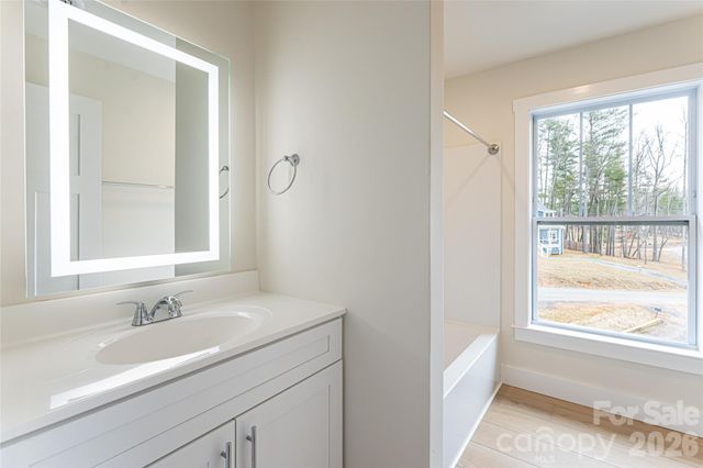 165 Cascade Ridge Road, Fairview, NC 28730