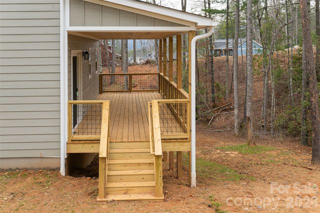 165 Cascade Ridge Road, Fairview, NC 28730