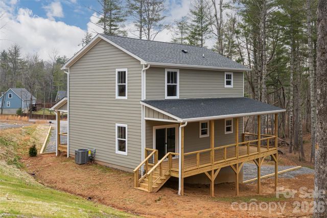 165 Cascade Ridge Road, Fairview, NC 28730