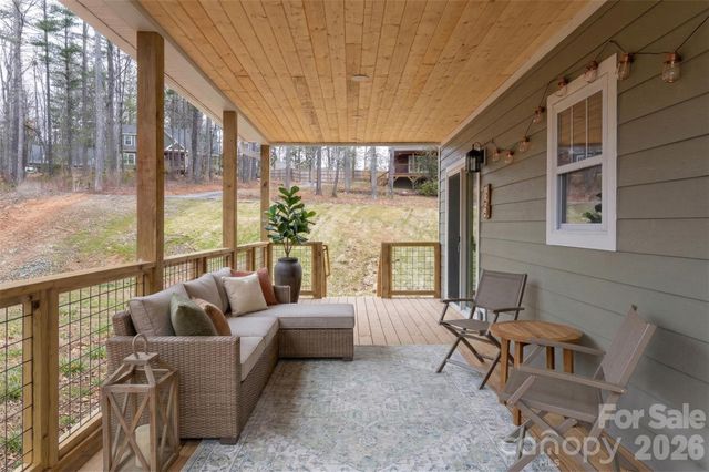 165 Cascade Ridge Road, Fairview, NC 28730