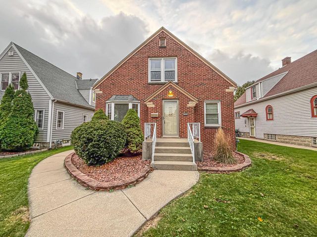 3723 S 18th STREET #3725, Milwaukee, WI 53221