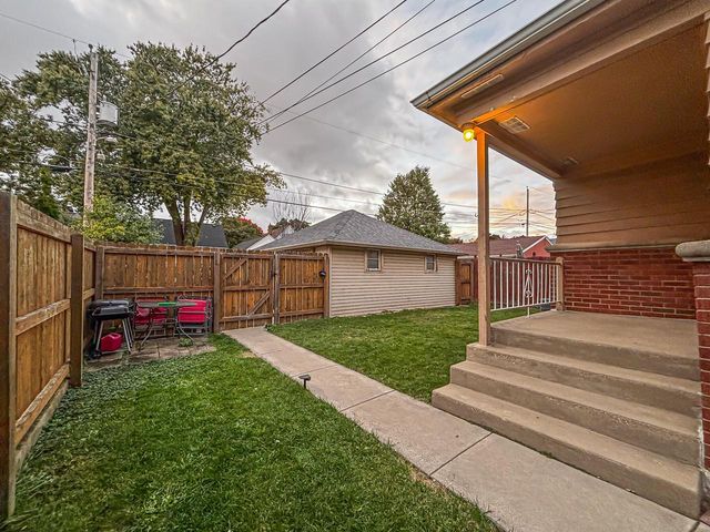 3723 S 18th STREET #3725, Milwaukee, WI 53221