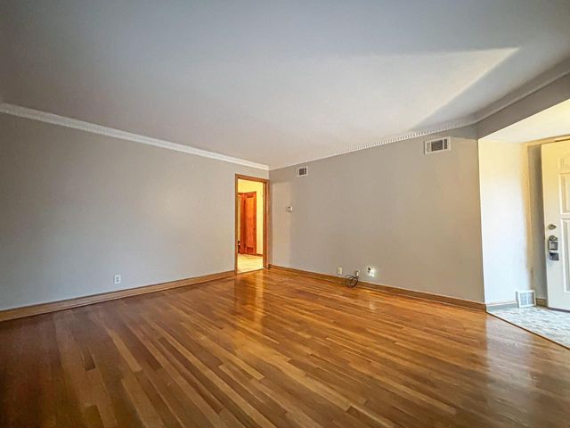 3723 S 18th STREET #3725, Milwaukee, WI 53221