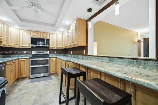 821 Cypress Blvd 307, Pompano Beach, FL 33069